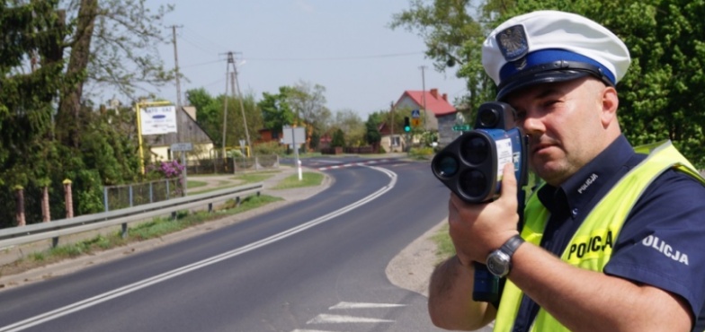 Przekroczył prędkość o 62 km/h. Kierowca audi stracił prawo jazdy
