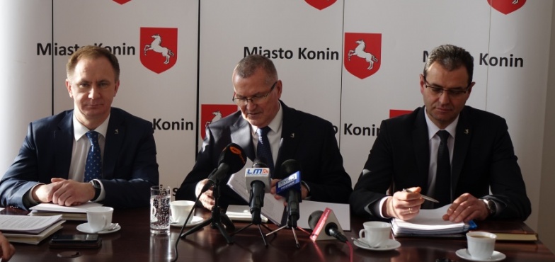Prezydent Konina nie pozwoli zlikwidować gimnazjów. Urzędnicy opracowują sieć szkół
