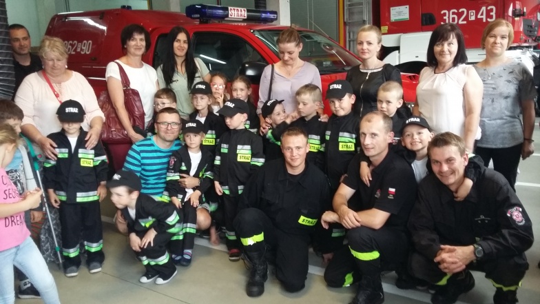 Przedszkolaki w komorze dymowej. W gościnie u konińskich strażaków