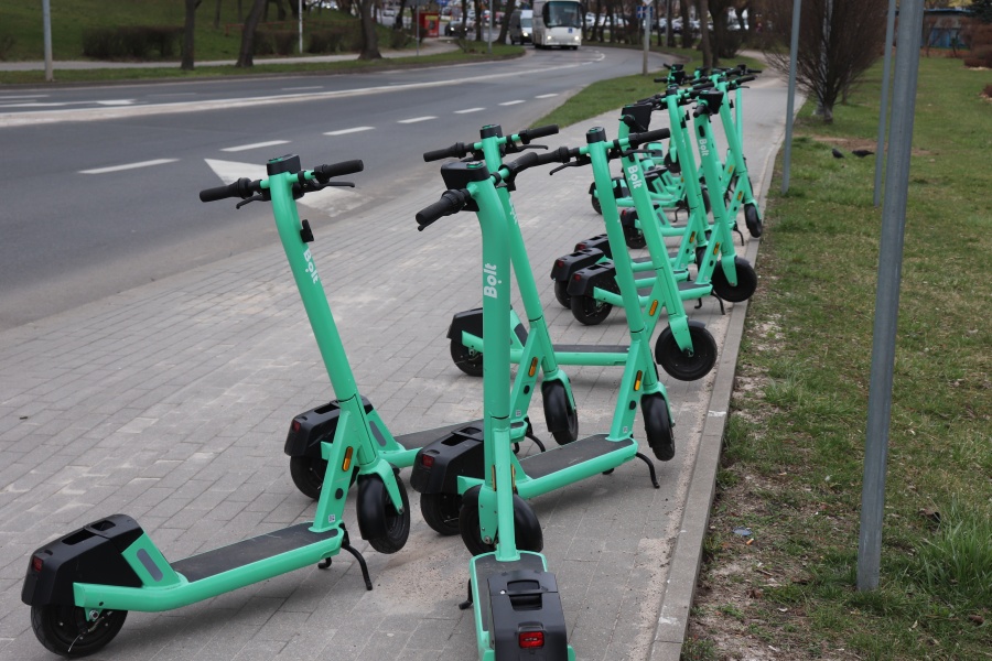 W mieście będą wyznaczone strefy parkowania dla hulajnóg elektrycznych 