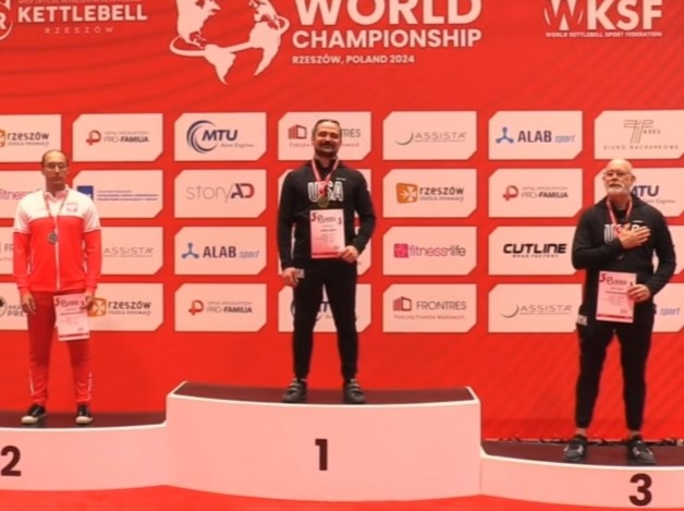 Krzysztof Pawliński drugi na mistrzostwach świata. Trzeci medal reprezentanta Shooters Gym