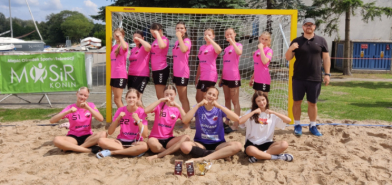 Półfinały Mistrzostw Polski w Koninie. Młodziczki Startu Konin z 3. miejscem na plaży