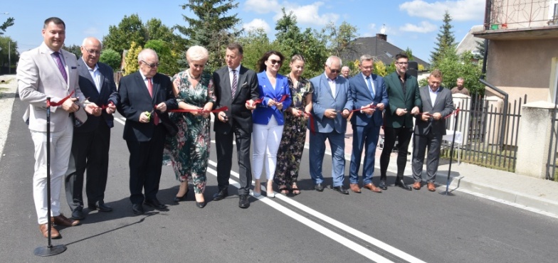 Nowa droga oddana do użytku. Mieszkańcy odpoczną od ciężkich samochodów