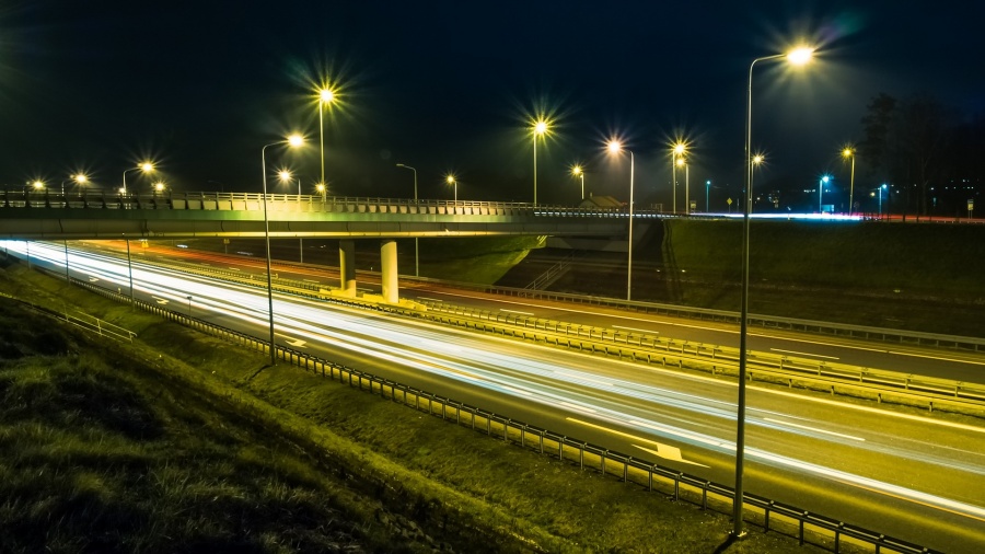 Urodziła w budynku MOP przy autostradzie. Pomagali policjanci