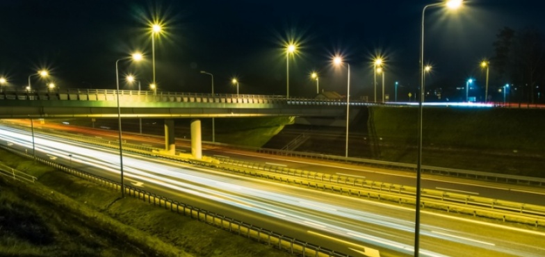 Urodziła w budynku MOP przy autostradzie. Pomagali policjanci