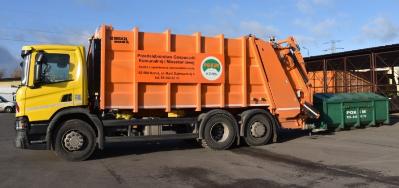 Jednorazowo zabierze nawet 10 ton odpadów. Nowoczesna śmieciarka w konińskim przedsiębiorstwie 