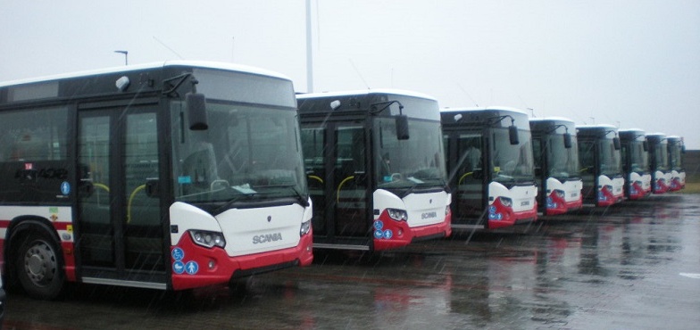 Wójt wprowadził w błąd? Prezydent Nowicki o darmowych autobusach dla dzieci ze Starego Miasta