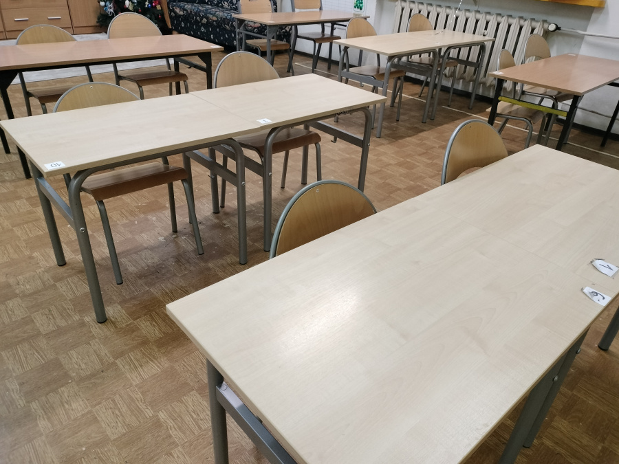 Czy zakaz używania telefonów w szkołach to dobre rozwiązanie?
