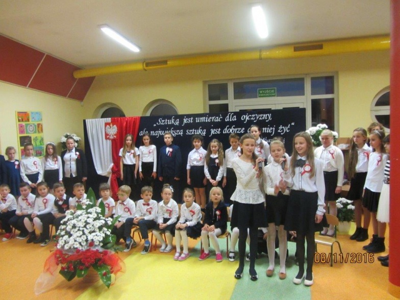 Koncertem upamiętnili poległych żołnierzy. W Przedszkolu nr 14 obchodzili Święto Niepodległości