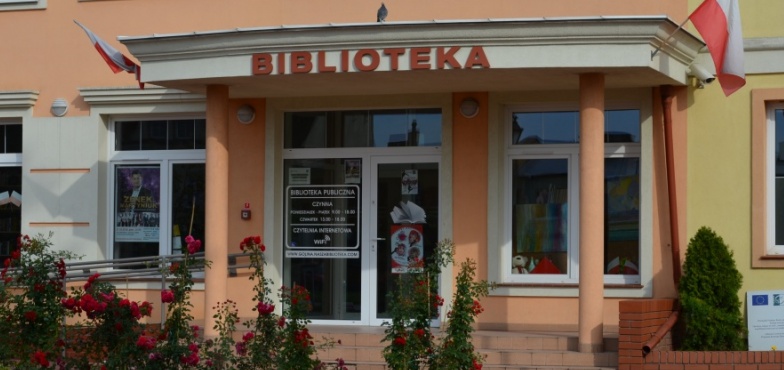 Biblioteka nieczynna. Sprawdzają księgozbiór