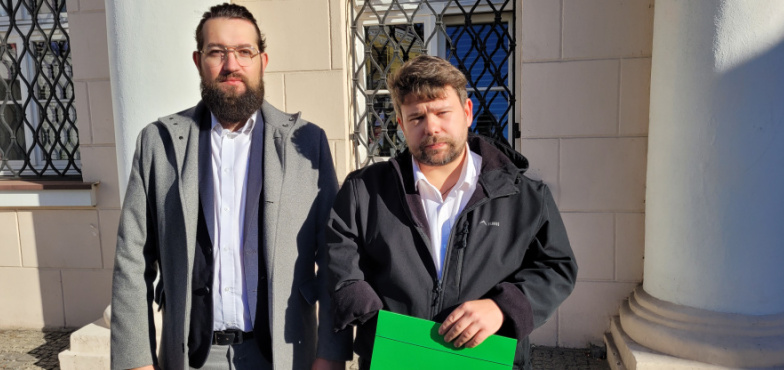 Szef klubu PiS w radzie miasta: „Koninem rządzi zorganizowana grupa politycznych przestępców”. Jest komentarz prezydenta Korytkowskiego 