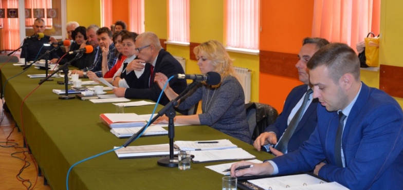 Nie będą już drukować i rozwozić dokumentów. Radni dostaną tablety