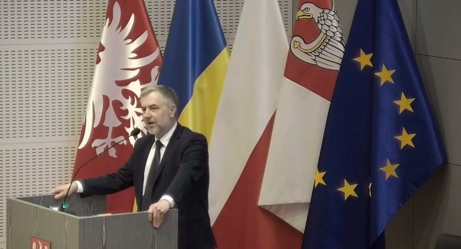 Nadzwyczajna sesja sejmiku w sprawie szpitali, w tym konińskiego 