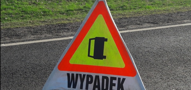 Dachowanie w Smólniku. Nie mogą sobie przypomnieć, kto kierował (AKTUALIZACJA)