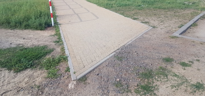 Kiedy przy nowym przejściu podziemnym na Zatorzu dokończą budowę chodnika? 