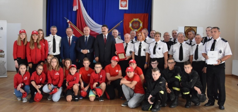 Są pieniądze i dokumenty. Samochód przyjedzie jeszcze w tym roku