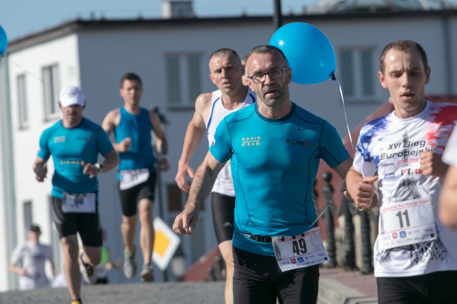 Starówka pełna biegaczy. Za nami jubileuszowy Ogólnopolski Bieg Milowego Słupa