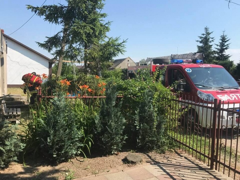 Dziecko zatrzasnęło się w pokoju. Druhowie wyłamali zamek  