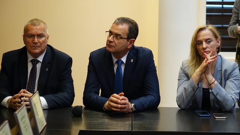 Kierownik biura prezydenta na zastępcę kierownika wydziału kultury
