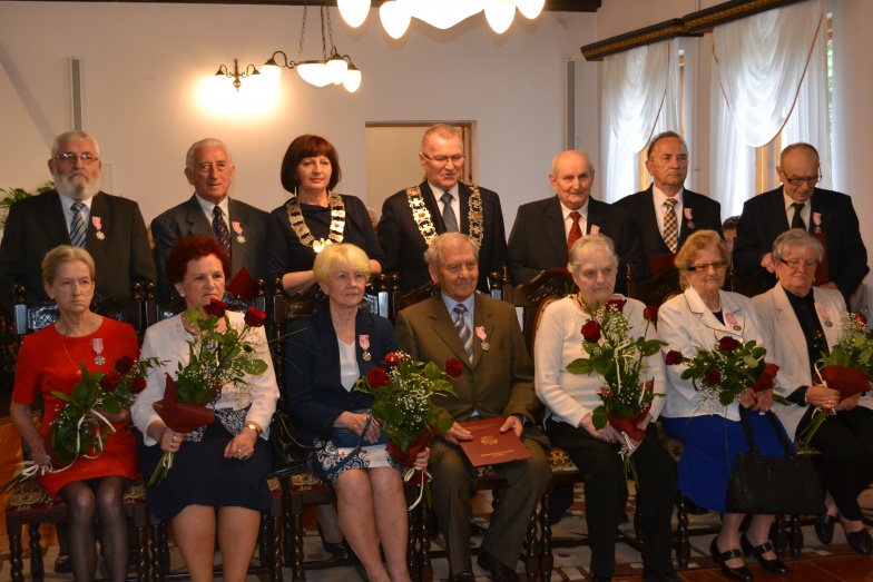 Dostali medale za długoletnie pożycie. 60 i 50 lat razem