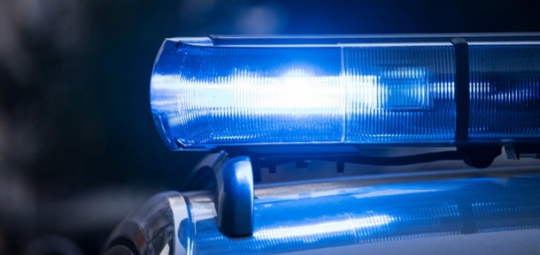 Wpadł w poślizg i uderzył w auto. Zginął na miejscu