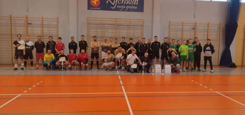 18 drużyn wzięło udział w turnieju ZR Cup 2022