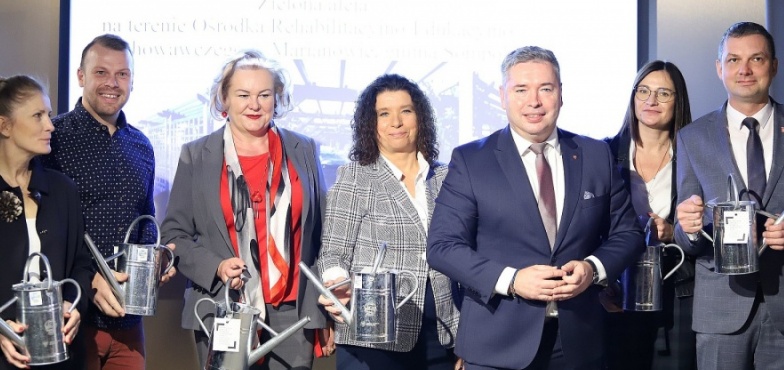 Gminy Brudzew i Dobra wyróżnione konewkami