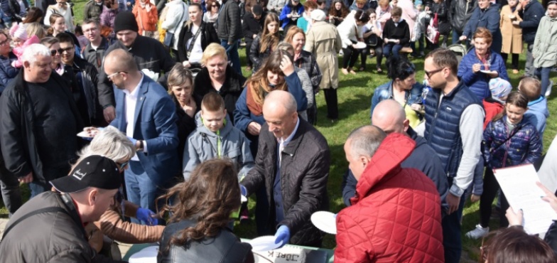  Udane urodziny. Był tort dla każdego i ukraińskie pierożki