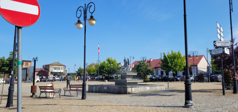 Chcą odbetonować i zazielenić rynek w Ślesinie 