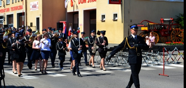 Strażacy dostali nowy samochód. OSP w Strzałkowie ma 130 lat