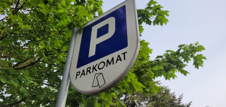 Nie zapłacimy za parkowanie w mieście. Kiedy? 