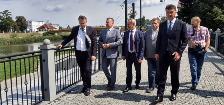 Prezydent oprowadził gości z Briańska po konińskiej Starówce 
