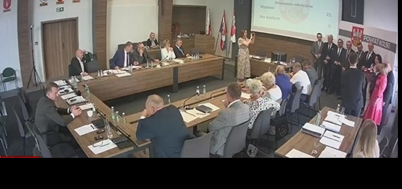 Starosta z jednogłośnym wotum i absolutorium.  „Jesteśmy powiatem o bardzo dobrej kondycji finansowej”