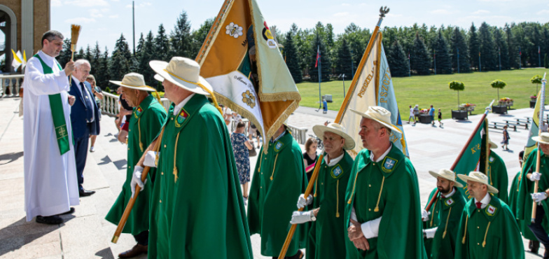 Regionalny Dzień Pszczelarza w Licheniu. Zapraszają wielbicieli pszczół i miodu