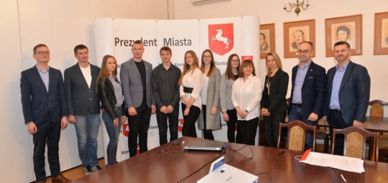 Młodych pomysły na biznes. Siedem drużyn zaprezentowało swoje projekty 
