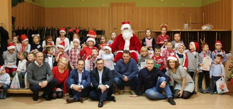 Były pierniczki i prezenty. Mikołaj odwiedził najmłodszych druhów OSP