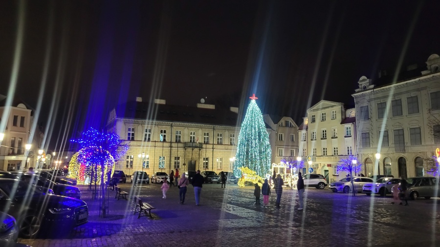 Mniej iluminacji świątecznych na ulicach. Miasto szuka oszczędności 