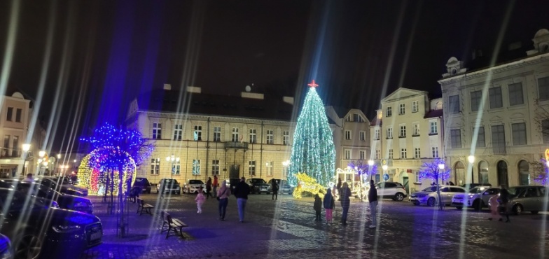 Mniej iluminacji świątecznych na ulicach. Miasto szuka oszczędności 