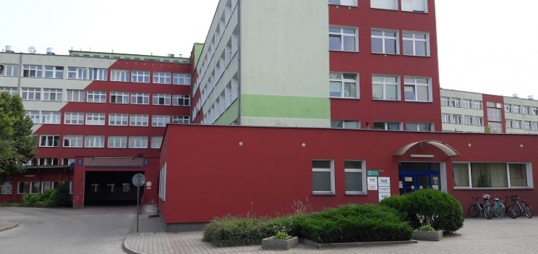 Wyniki personelu ujemne. Płucny przyjmuje pacjentów z zagrożeniem życia