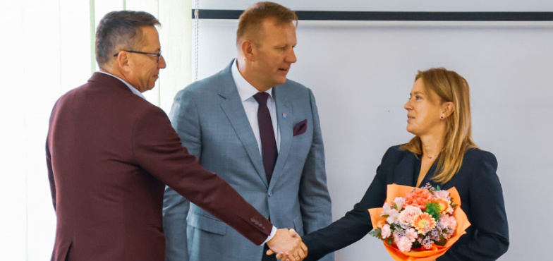 Nowa sekretarz rozpoczęła pracę