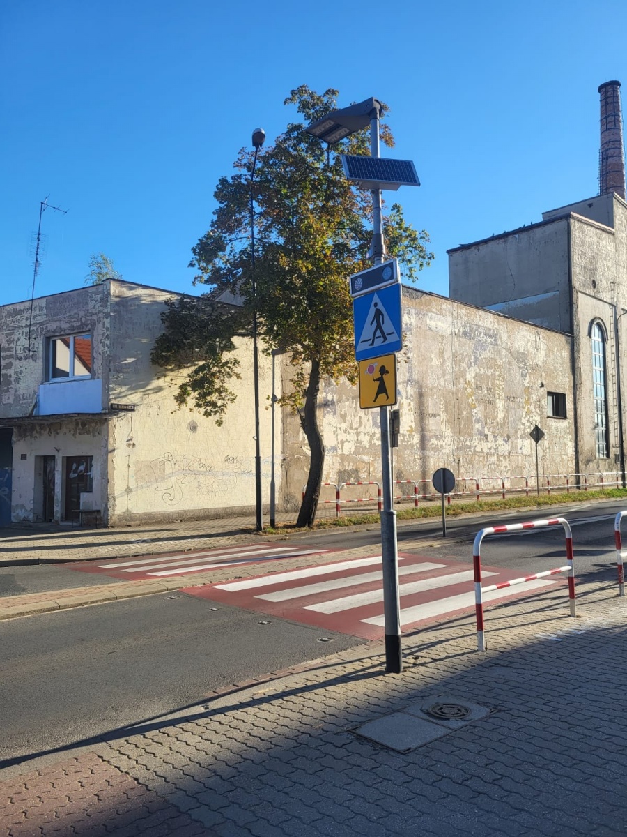 14-latka potrącona przed szkołą