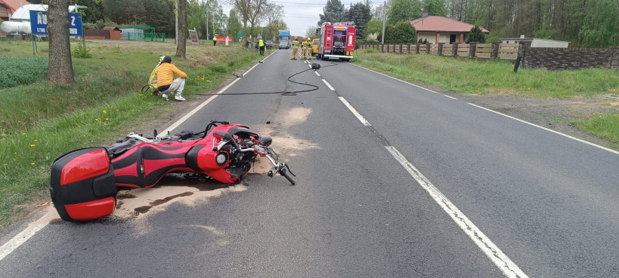 Zderzenie samochodu i motocyklisty