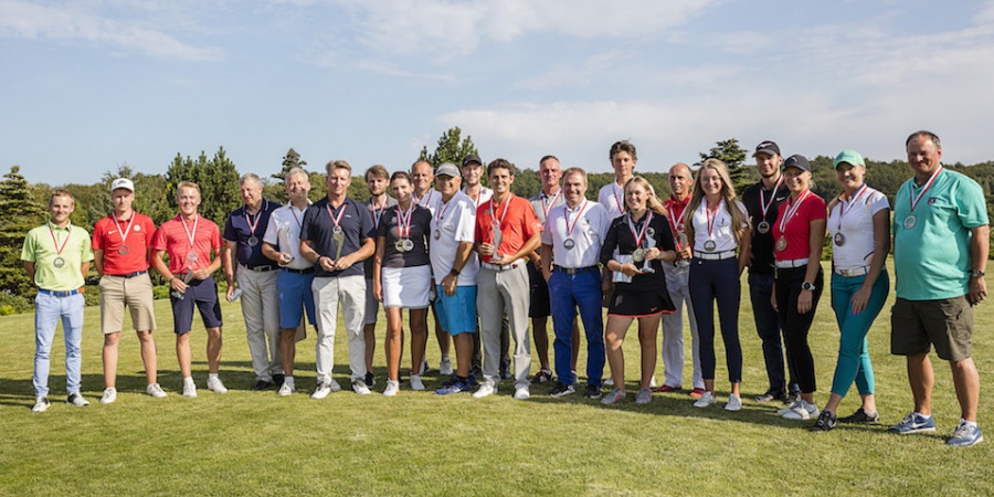 Jan Derkacz-Duchewicz drugim wicemistrzem Polski HCP 2019. Koniński golfista wystartował w grupie handicapowej 20,1-23