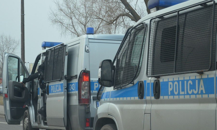 Kolumna radiowozów zaniepokoiła mieszkańców. Co się stało?