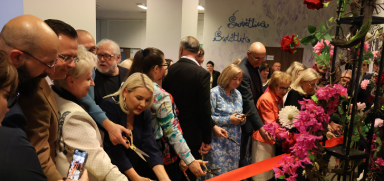 Nowe serce szkoły. Uroczyste otwarcie biblioteki w I LO w Koninie