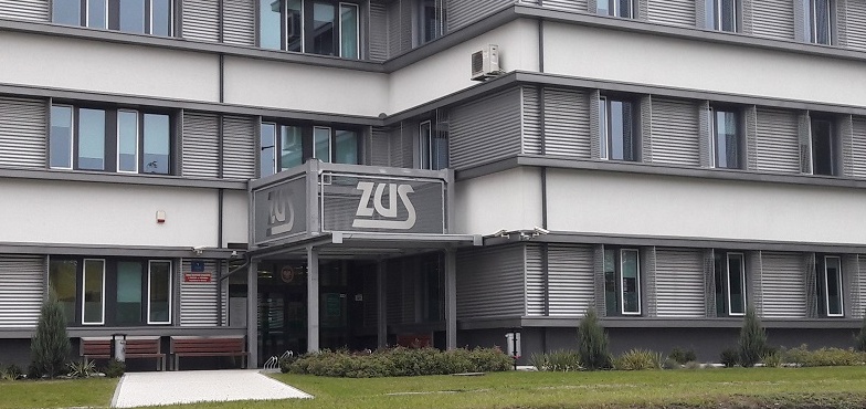 Od grudnia zmieniły się limity zarobków na emeryturze i rencie. Ile można teraz dorobić?