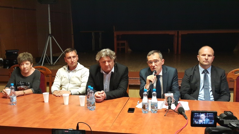 Czy rząd rozmawia z właścicielem ZE PAK-u? Poseł PiS-u w Rychwale odpowiadał na pytania