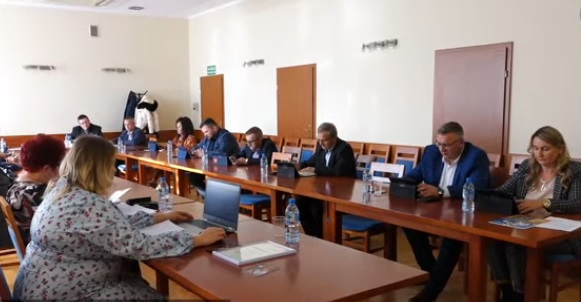 Samorząd nie będzie sprzedawał węgla. „Skorzystamy z doświadczenia firm, które już na naszym terenie działają”