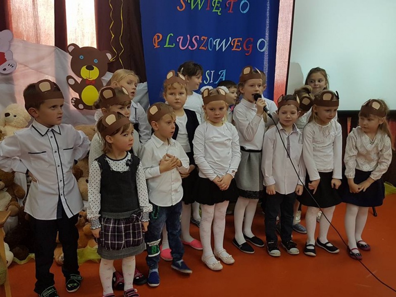 Dziś Dzień Pluszowego Misia. Jego święto uczciły dzieci ze szkoły w Tomisławicach 