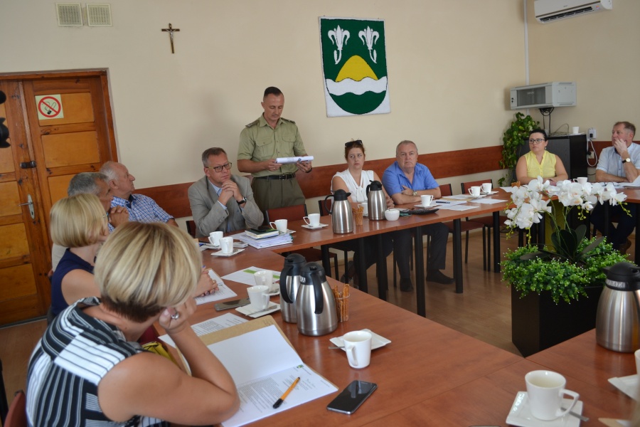 Gmina nie przejmie szkoły. Może dostać byłą paszarnię